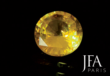 Saphir Jaune rond - 3,80 ct
Ø 9,5 x 5,3 mm - réf : 10C